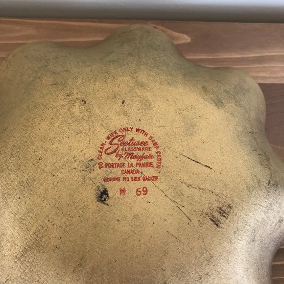 Seetusee Glassware Decorative Ruffled Glass Dish Leather Backed Mayfair Canada - Picture 6 of 6